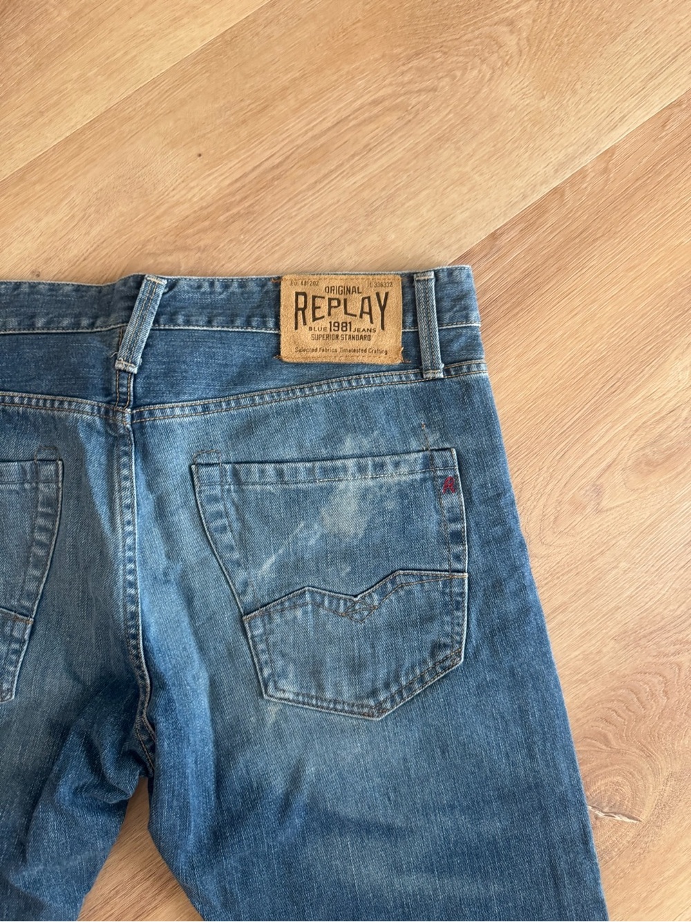 Replay Men Slim Straight Light Blue Denim Jeans